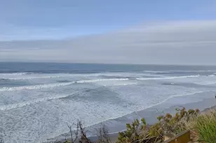 860 SW 10th St, Lincoln City, OR 97367 - Photo 7