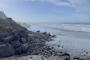 860 SW 10th St, Lincoln City, OR 97367 - Photo 11