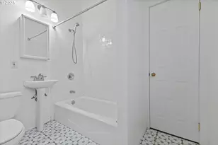 3527 SE Belmont St, Portland, OR 97214 - Photo 25