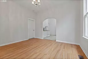 3527 SE Belmont St, Portland, OR 97214 - Photo 9