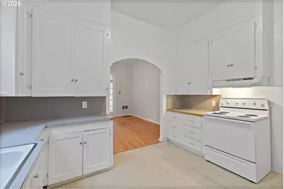 3527 SE Belmont St, Portland, OR 97214 - Photo 15