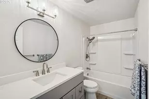 1505 Fetters Loop, Eugene, OR 97402 - Photo 3