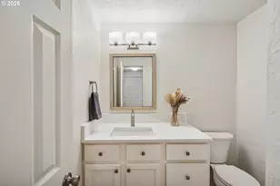 1505 Fetters Loop, Eugene, OR 97402 - Photo 5