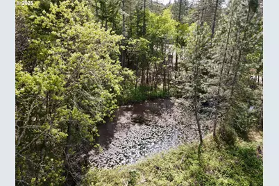 Redwood Hwy, Grants Pass, OR 97527 - Photo 19