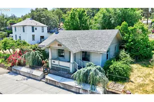318 E 13th St, The Dalles, OR 97058 - Photo 27