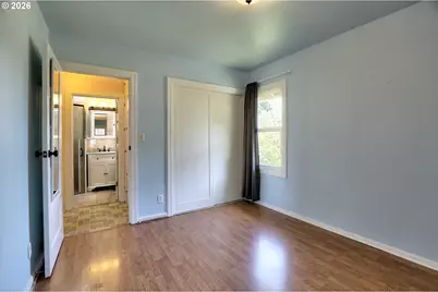 318 E 13th St, The Dalles, OR 97058 - Photo 17