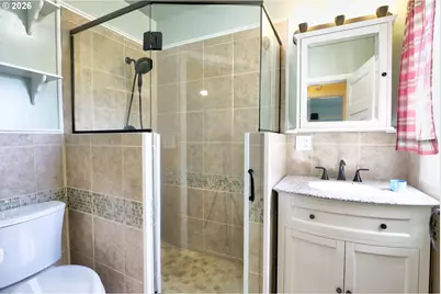 318 E 13th St, The Dalles, OR 97058 - Photo 15