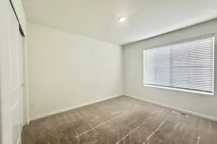 64 NE 134th Pl, Portland, OR 97230 - Photo 19