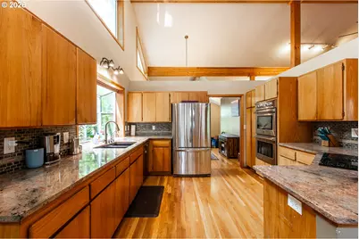 2660 Bowmont Dr, Eugene, OR 97405 - Photo 17