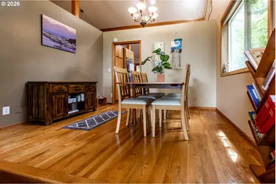 2660 Bowmont Dr, Eugene, OR 97405 - Photo 13