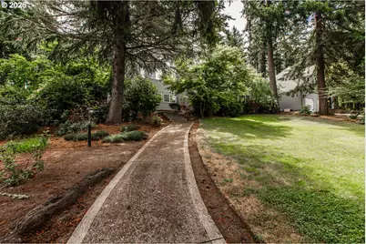 2660 Bowmont Dr, Eugene, OR 97405 - Photo 3