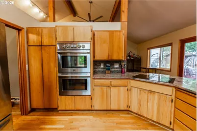 2660 Bowmont Dr, Eugene, OR 97405 - Photo 17