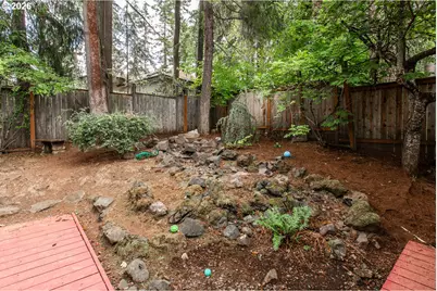 2660 Bowmont Dr, Eugene, OR 97405 - Photo 41