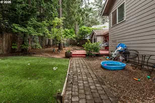 2660 Bowmont Dr, Eugene, OR 97405 - Photo 33