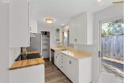 3828 NE 70th Ave, Portland, OR 97213 - Photo 9