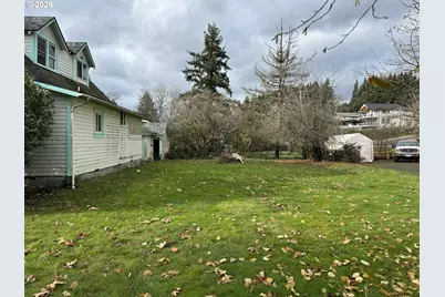 475 NE Alder St, Mill City, OR 97360 - Photo 15