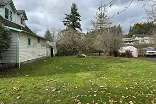 475 NE Alder St, Mill City, OR 97360 - Photo 15