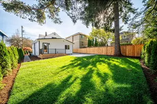 1925 SE Sherrett St, Portland, OR 97202 - Photo 33