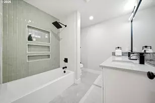 1925 SE Sherrett St, Portland, OR 97202 - Photo 17