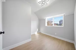 1925 SE Sherrett St, Portland, OR 97202 - Photo 23