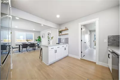 1925 SE Sherrett St, Portland, OR 97202 - Photo 11