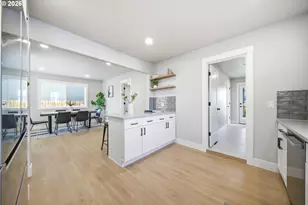 1925 SE Sherrett St, Portland, OR 97202 - Photo 11