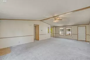 18485 SW Pacific Dr, Tualatin, OR 97062 - Photo 5