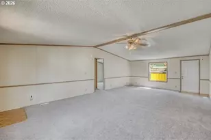 18485 SW Pacific Dr, Tualatin, OR 97062 - Photo 3