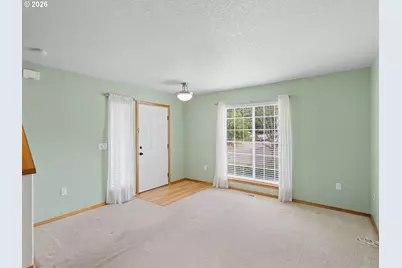 6127 SE 141st Ave, Portland, OR 97236 - Photo 5