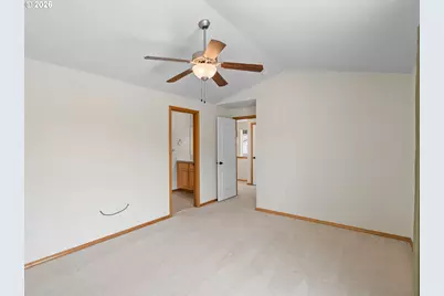 6127 SE 141st Ave, Portland, OR 97236 - Photo 21