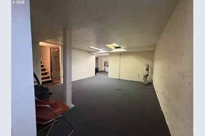 960/970 W 7th Ave, Eugene, OR 97402 - Photo 13