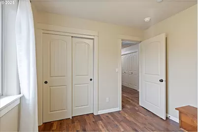 723 N 7th St, Carlton, OR 97111 - Photo 17