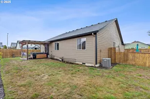 723 N 7th St, Carlton, OR 97111 - Photo 23