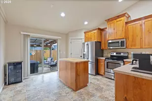 723 N 7th St, Carlton, OR 97111 - Photo 7