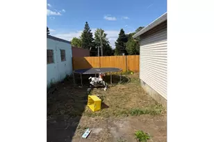 11625 SE Washington St, Portland, OR 97216 - Photo 5