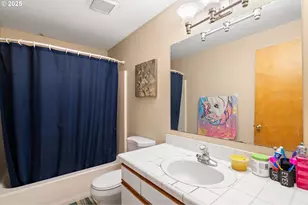 11625 SE Washington St, Portland, OR 97216 - Photo 23