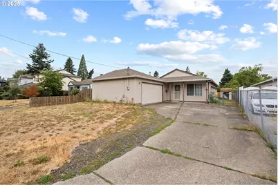 11625 SE Washington St, Portland, OR 97216 - Photo 7