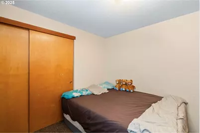 11625 SE Washington St, Portland, OR 97216 - Photo 33