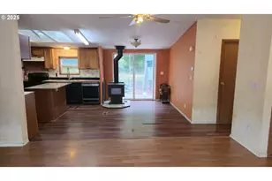 14603 Hwy 36, Deadwood, OR 97430 - Photo 17