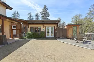 2015 Lonely Ln, Mosier, OR 97040 - Photo 35