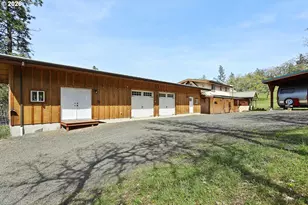 2015 Lonely Ln, Mosier, OR 97040 - Photo 25