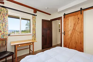 2015 Lonely Ln, Mosier, OR 97040 - Photo 17