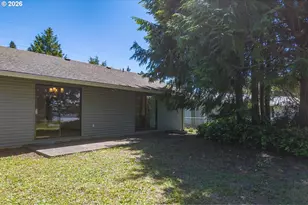 2520 S Crestline Dr, Waldport, OR 97394 - Photo 27