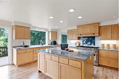 3335 Bentley Ave, Eugene, OR 97405 - Photo 15