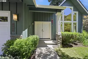 3335 Bentley Ave, Eugene, OR 97405 - Photo 3