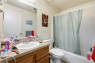 920 Echo Hollow Rd, Eugene, OR 97402 - Photo 19