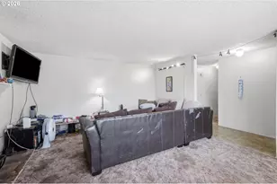 920 Echo Hollow Rd, Eugene, OR 97402 - Photo 7