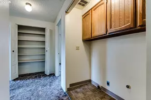 920 Echo Hollow Rd, Eugene, OR 97402 - Photo 21