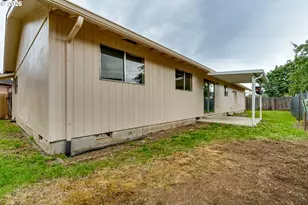 920 Echo Hollow Rd, Eugene, OR 97402 - Photo 35