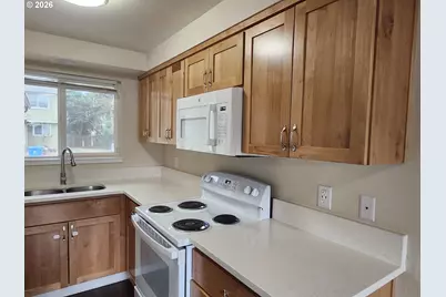 1725 Salishan St, Salem, OR 97302 - Photo 7